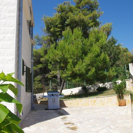 Holiday Home Nevista Сумартин Экстерьер фото