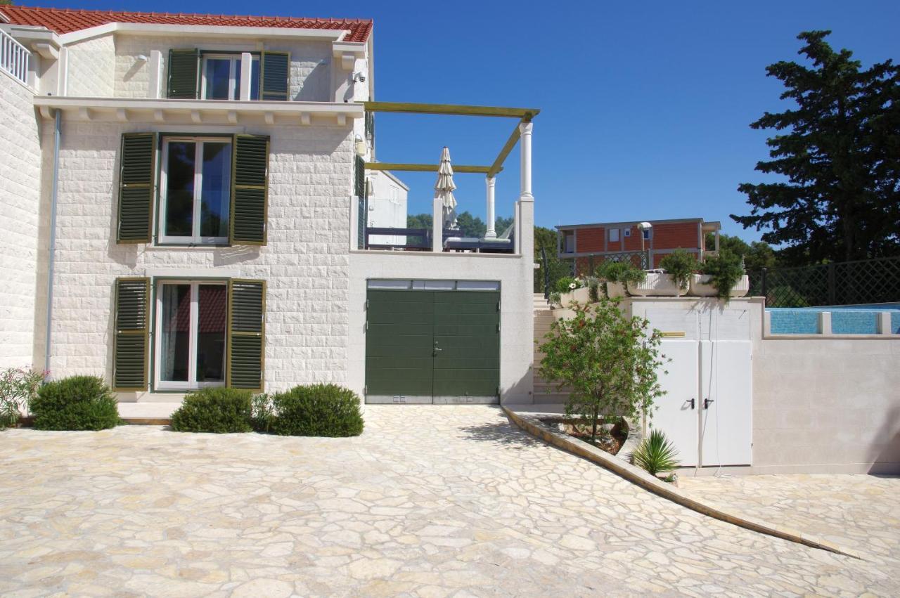 Holiday Home Nevista Сумартин Экстерьер фото