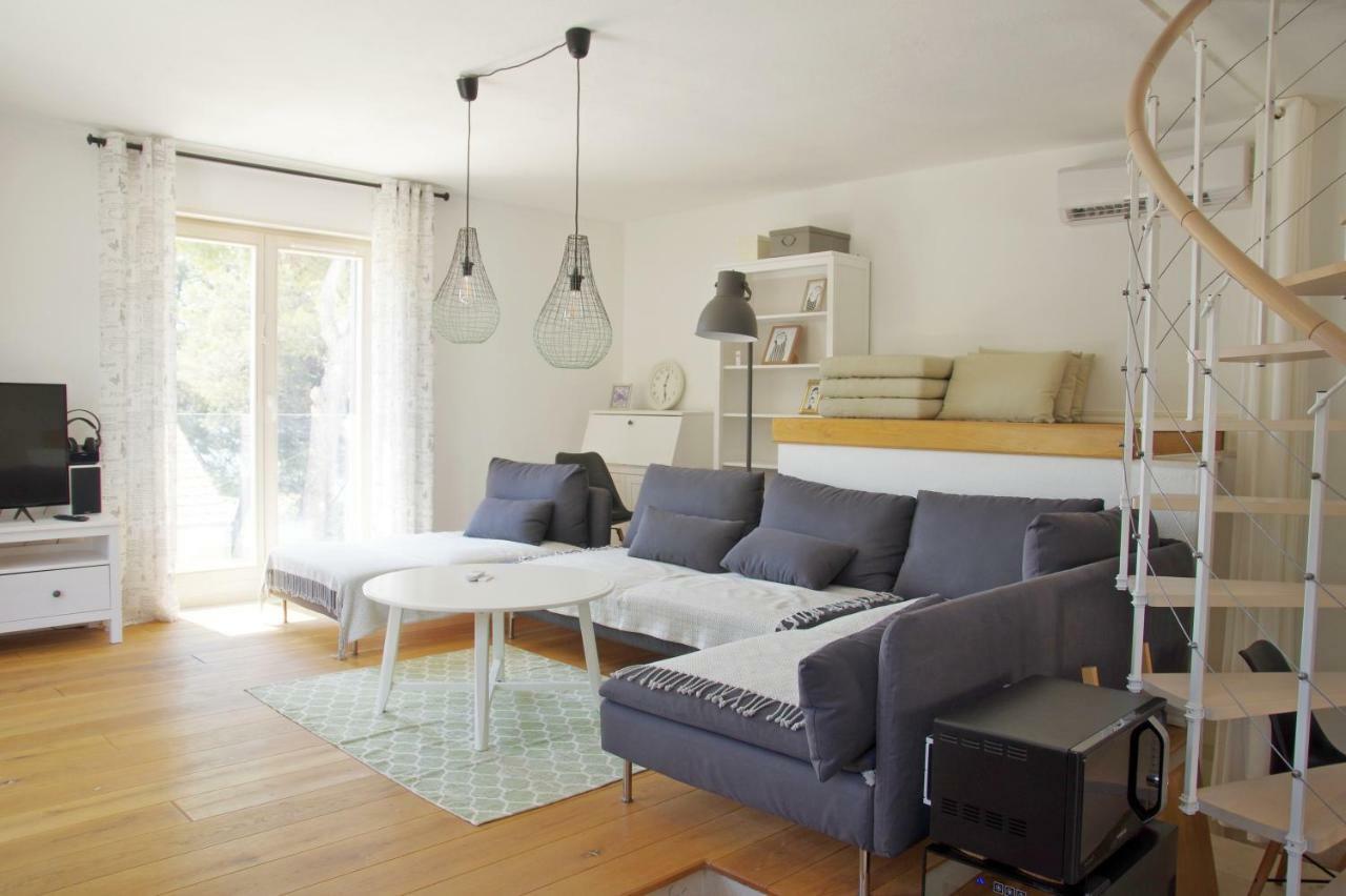 Holiday Home Nevista Сумартин Экстерьер фото