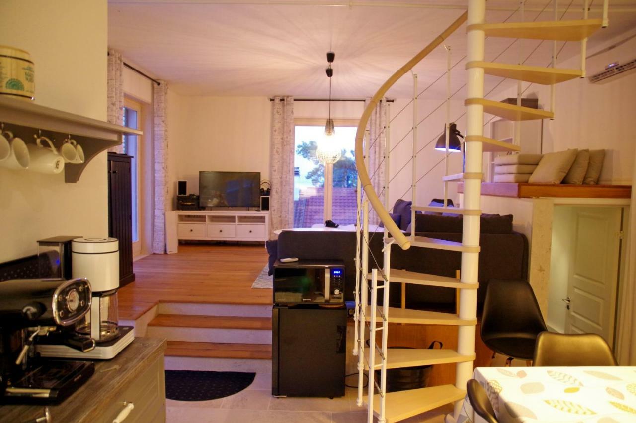 Holiday Home Nevista Сумартин Экстерьер фото